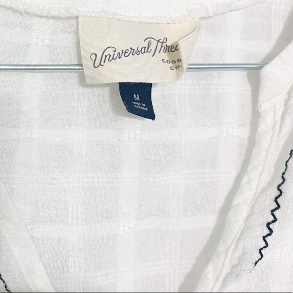Universal Thread White Windowpane Embroidered Top… - image 5